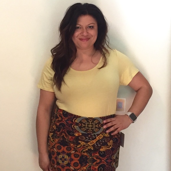 Meet Angie - Your Posh Maven from the North! - Picture 3 of 8